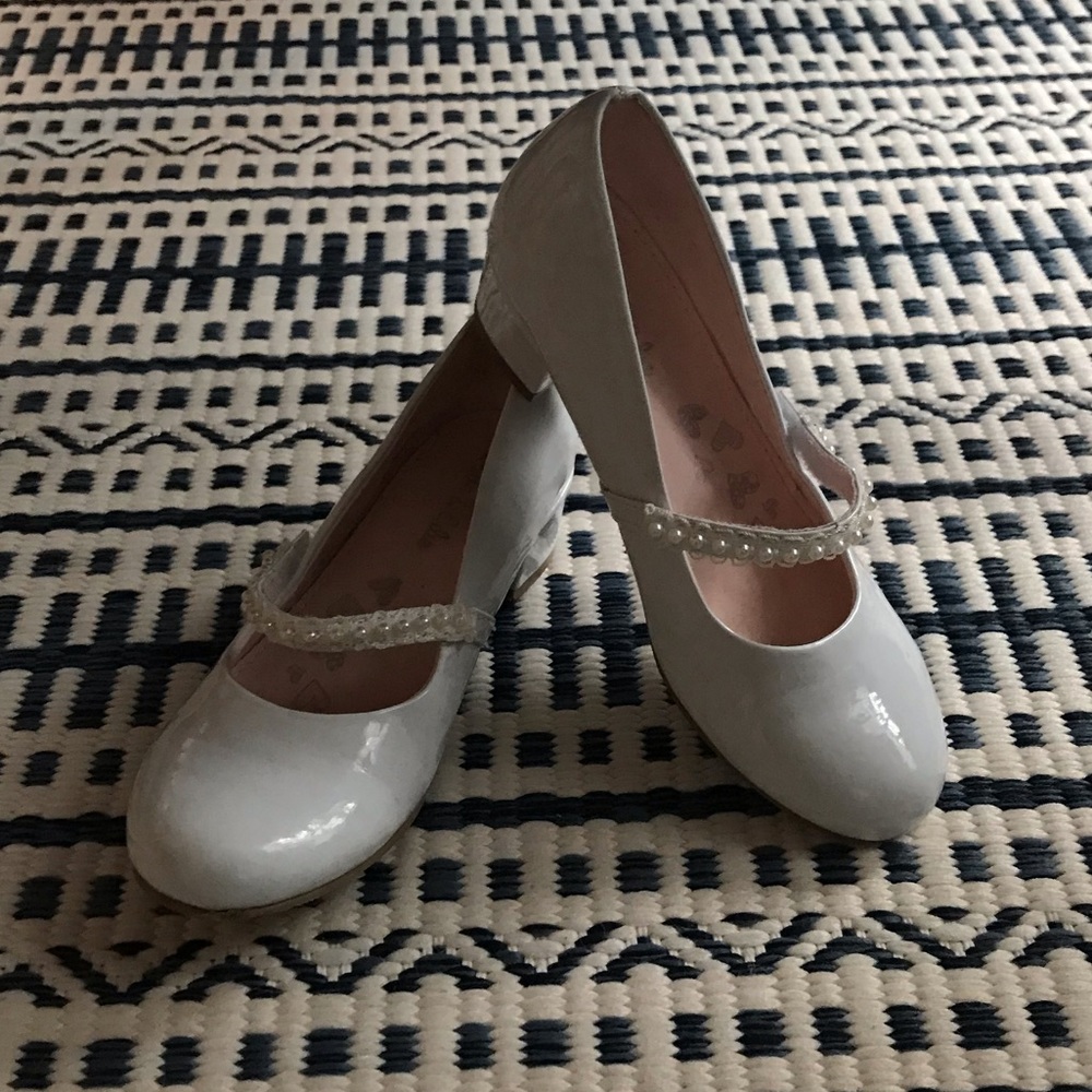 Girls Size 1 summer shoes